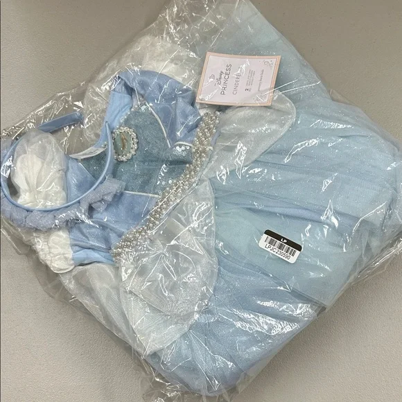 Pottery Barn Disney Princess Cinderella Costume Blue Dress Toddler Size 3T NWT - Picture 3 of 8
